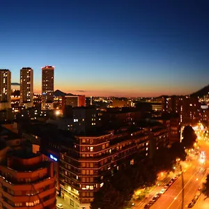 Superviews, Parking 24h Vigilado Incluido Y Netflix En Habitación Independiente Con Baño Privado En Particular, Français&english Bilbao